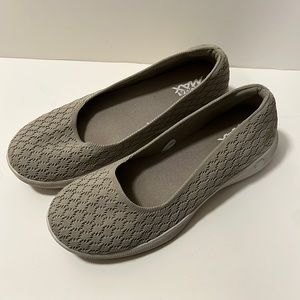 Gray Sketchers Goga Max Flats